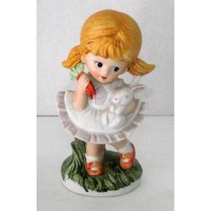 Figurine Girl Carrots Holds Bunny Rabbit HOMCO Vintage Pottery Blonde Easter